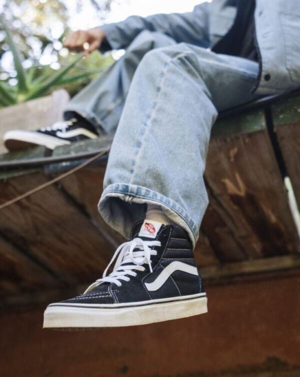 03092024185042411sk8-hi-6.jpg
