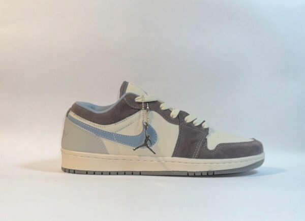 11092024203615200jordan-low-off-grafite-1.jpg