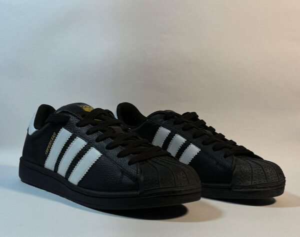 11092024210827257adidas-super-star-preto-2.jpg