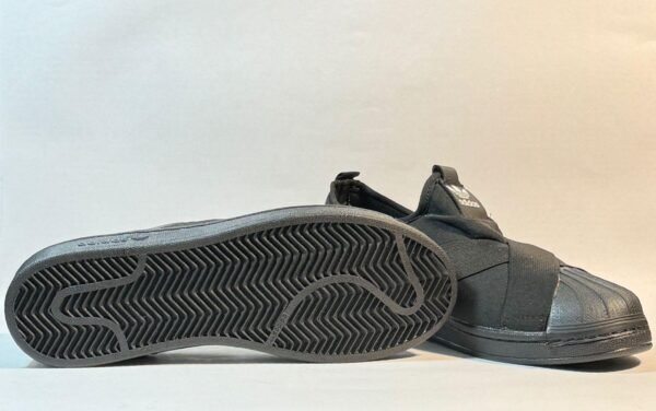 11092024211915662slip-on-preto-3.jpg