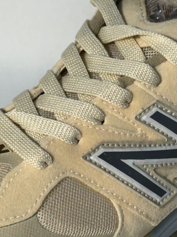 12092024150415133new-balance-creme-2.jpg