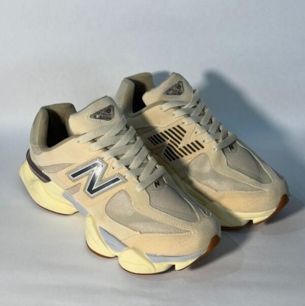 12092024150418149new-balance-creme-3.jpg
