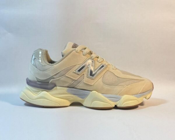 12092024150451844new-balance-creme-1-certo.jpg