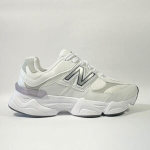 12092024181522975new-balance-9060-branco-e-cinza-1.jpg