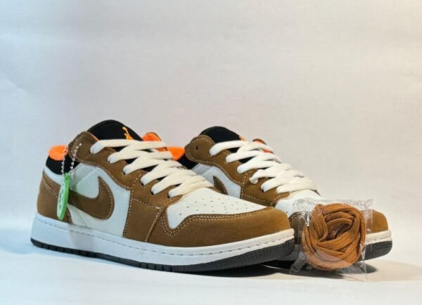 12092024182744555jordan-low-branco-caramelo-laranja-2.jpg