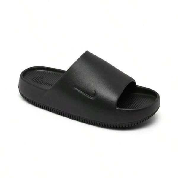 12092024202703906chinelo-calm-2.jpg