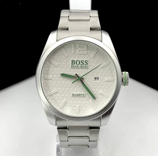 19092024150930542hugo-boss-prata-125-2.jpg