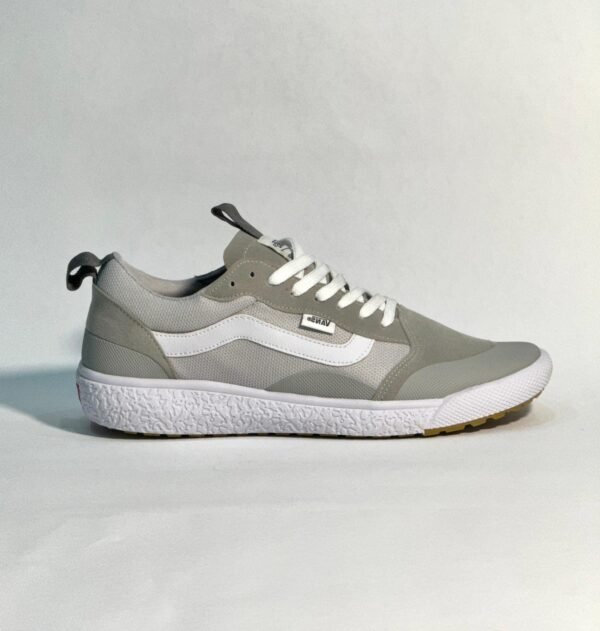 30092024143329786vans-ultrarange-gelo-off-white-1.jpeg