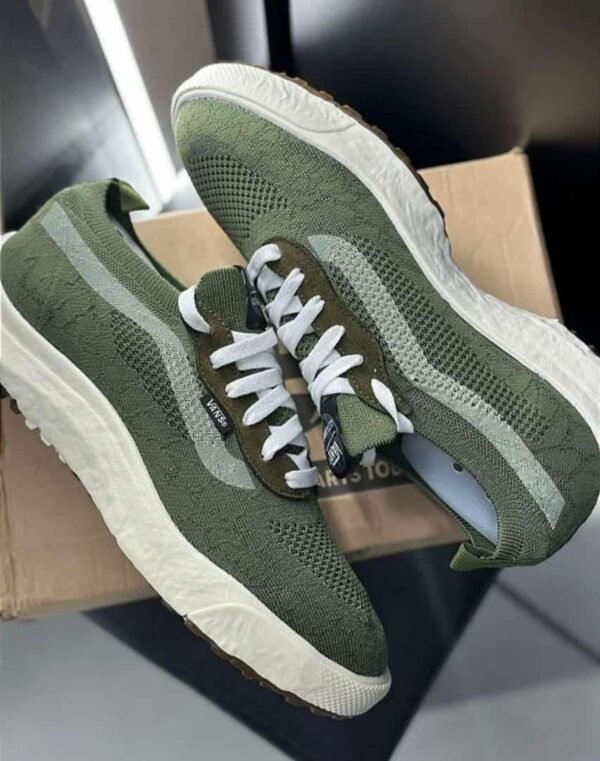 01102024133129837vans-ultrarange-vr3-verde-4.jpeg