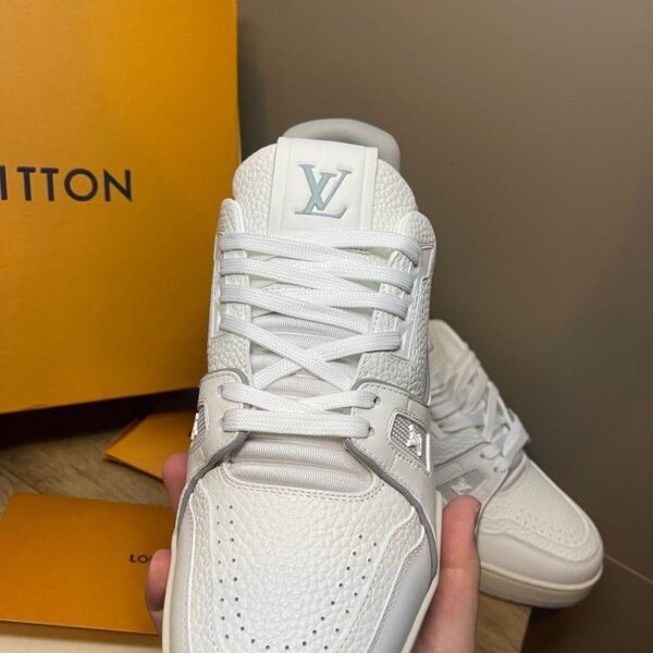 09102024174308770louis-vuitton-trainer-white-gray-7.jpg