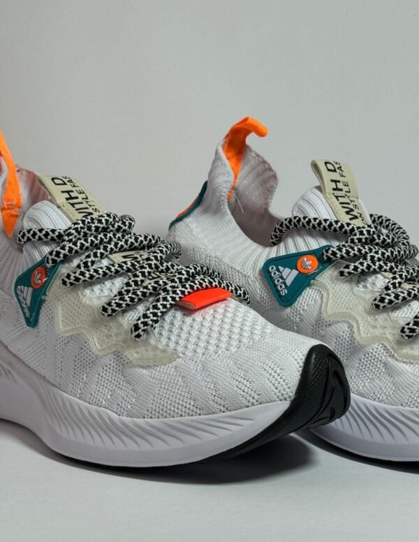 15102024172308957adidas-knit-3.jpg