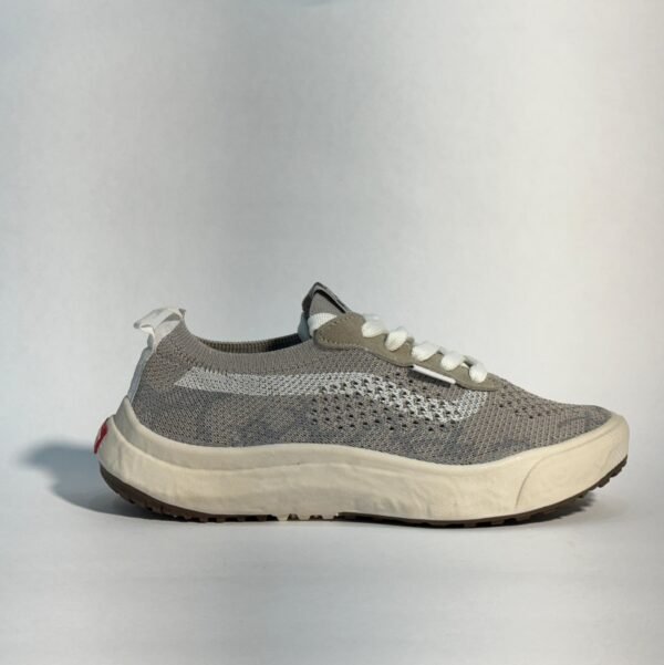 30092024150215244vans-ultrarange-vr3-cinza-1.jpeg