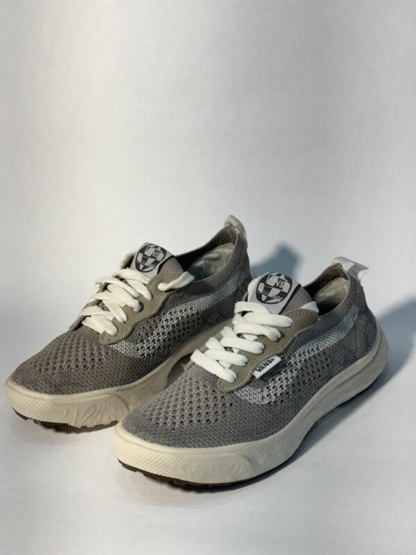 30092024150220284vans-ultrarange-vr3-cinza-2.jpeg