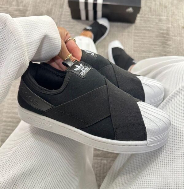 08032025130539424slip-on-preto-branco-9.jpeg